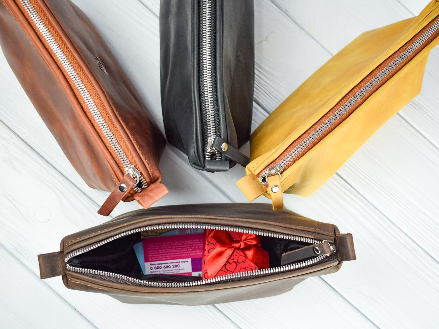 Leather cosmetic bag