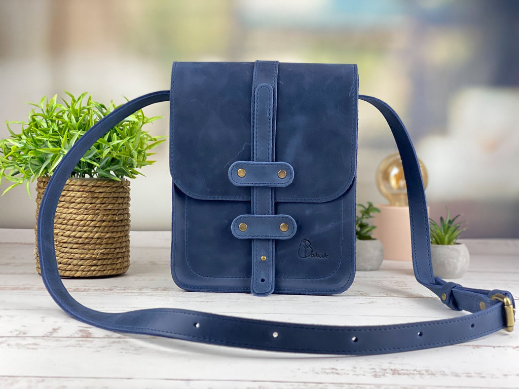 Weaver Blue leather bag
