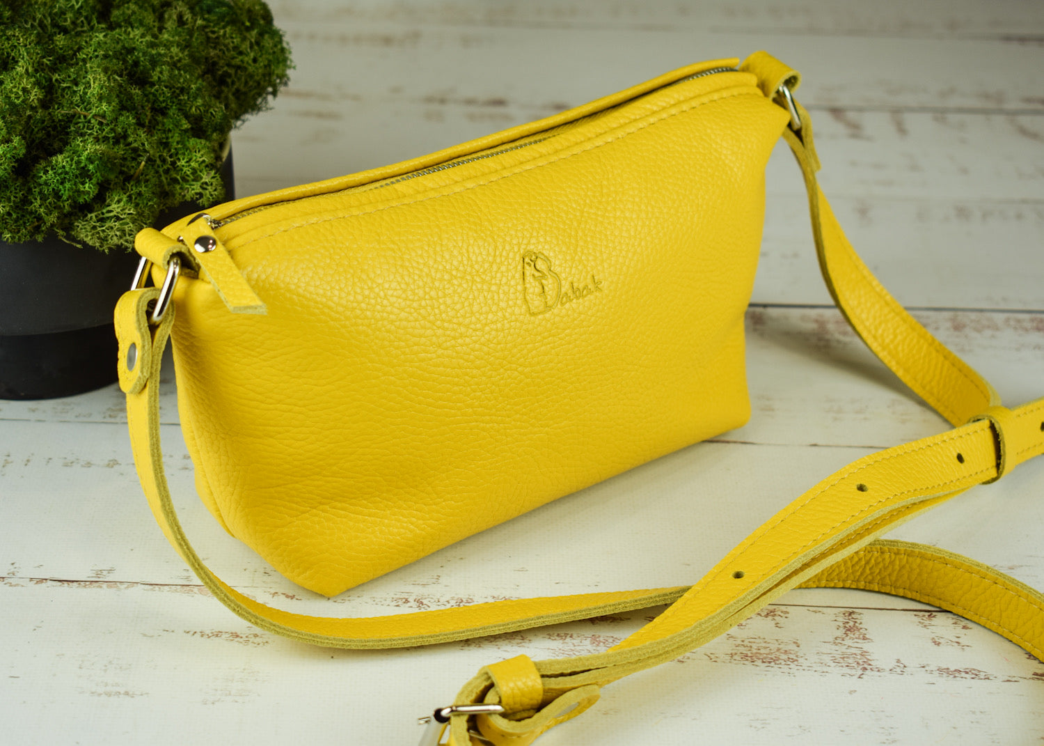 Gracia Yellow-shine leather bag