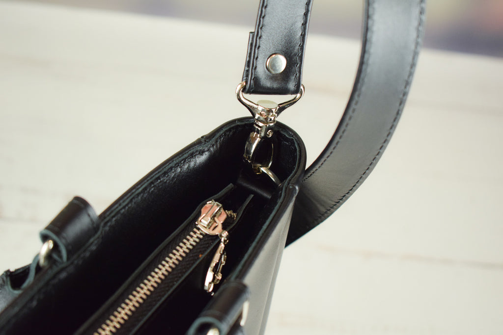 Leather bag CARLA