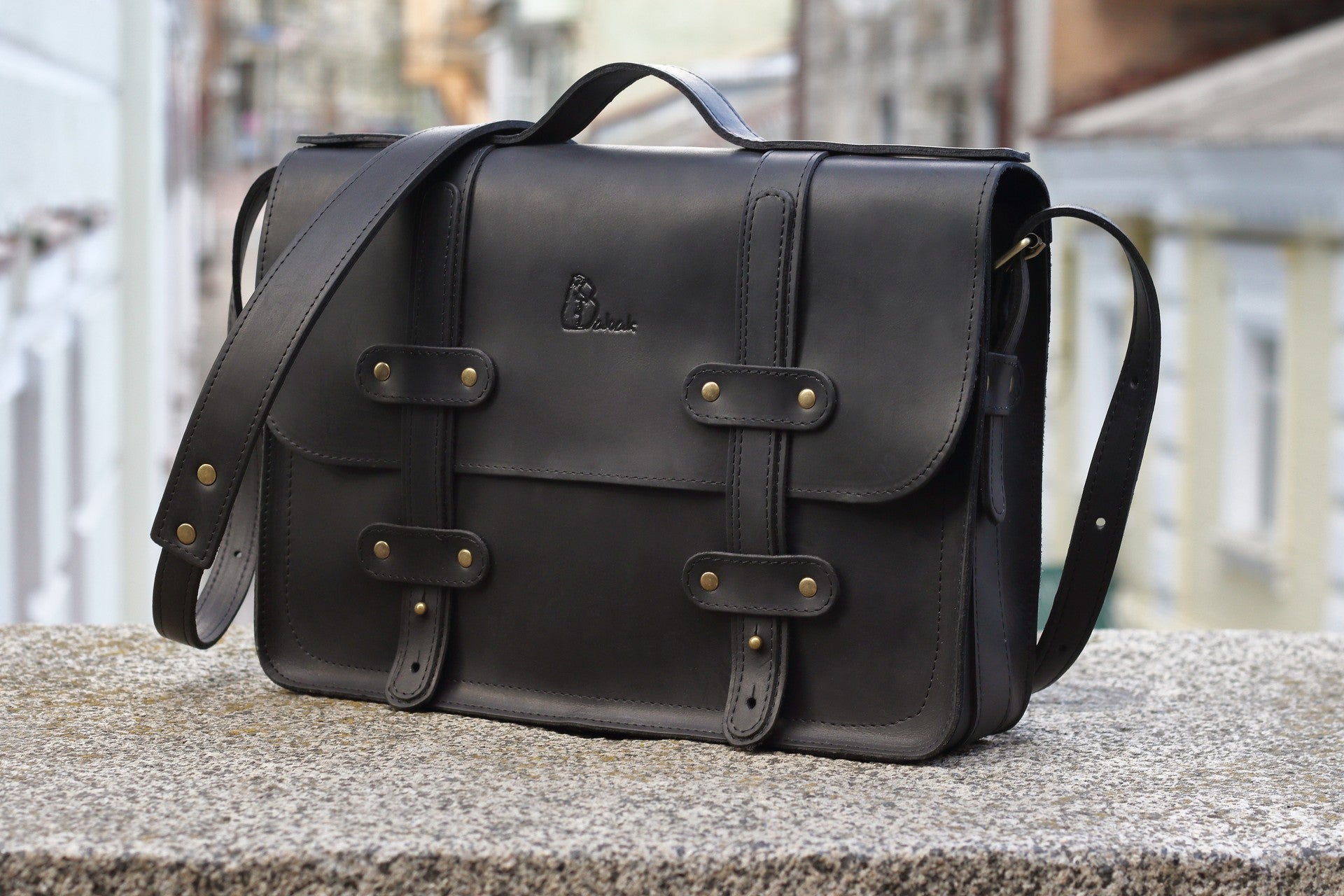 Leather briefcase Folio Black