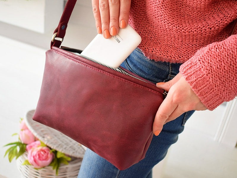 Gracia Marsala leather bag