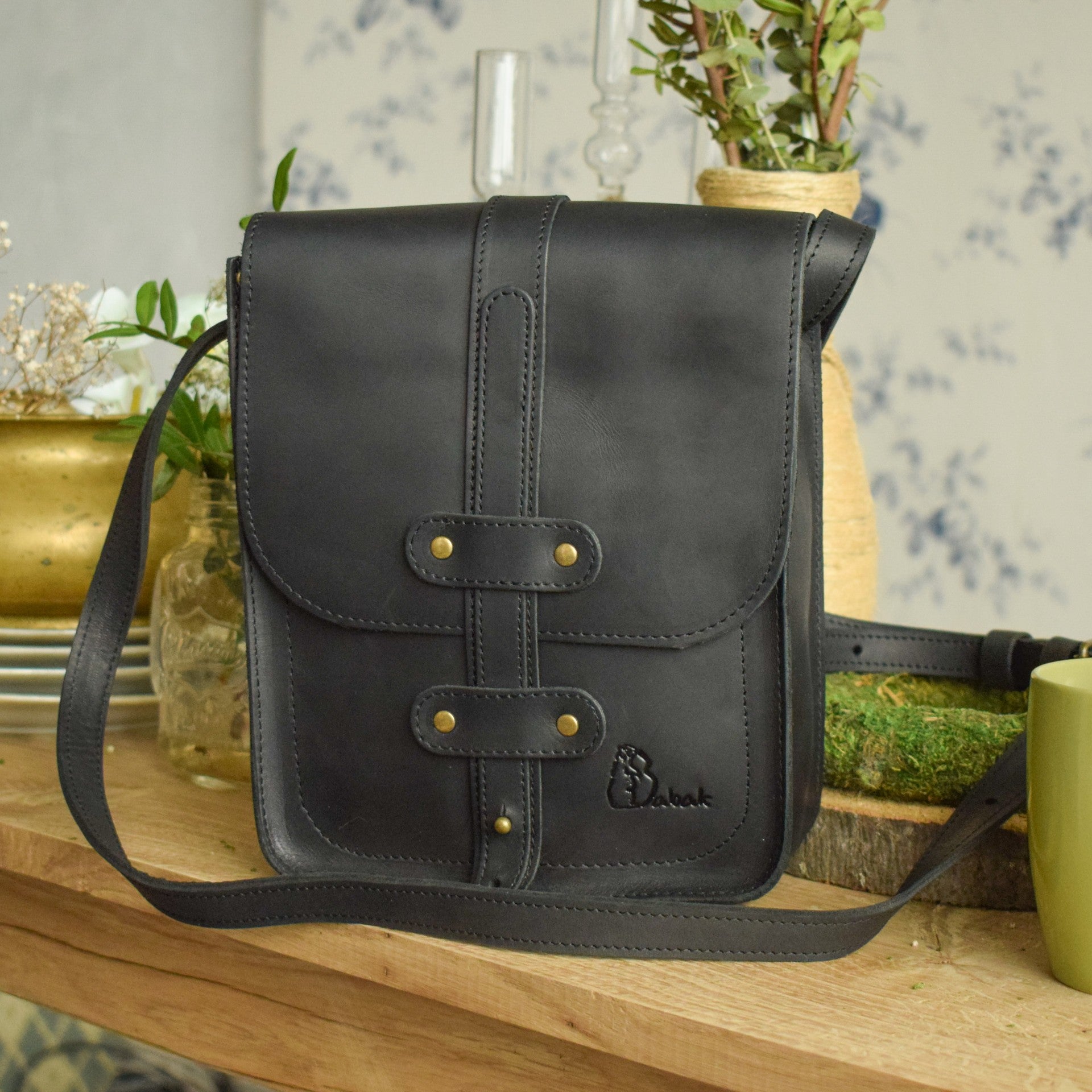 Leather bag Weaver Black