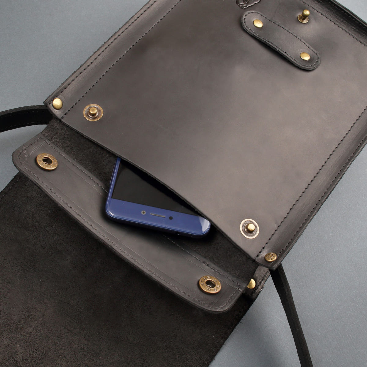 Leather bag Weaver Black