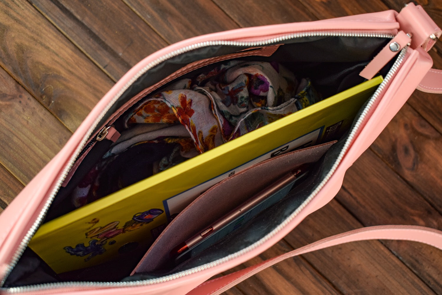 Cardamon leather bag Pink