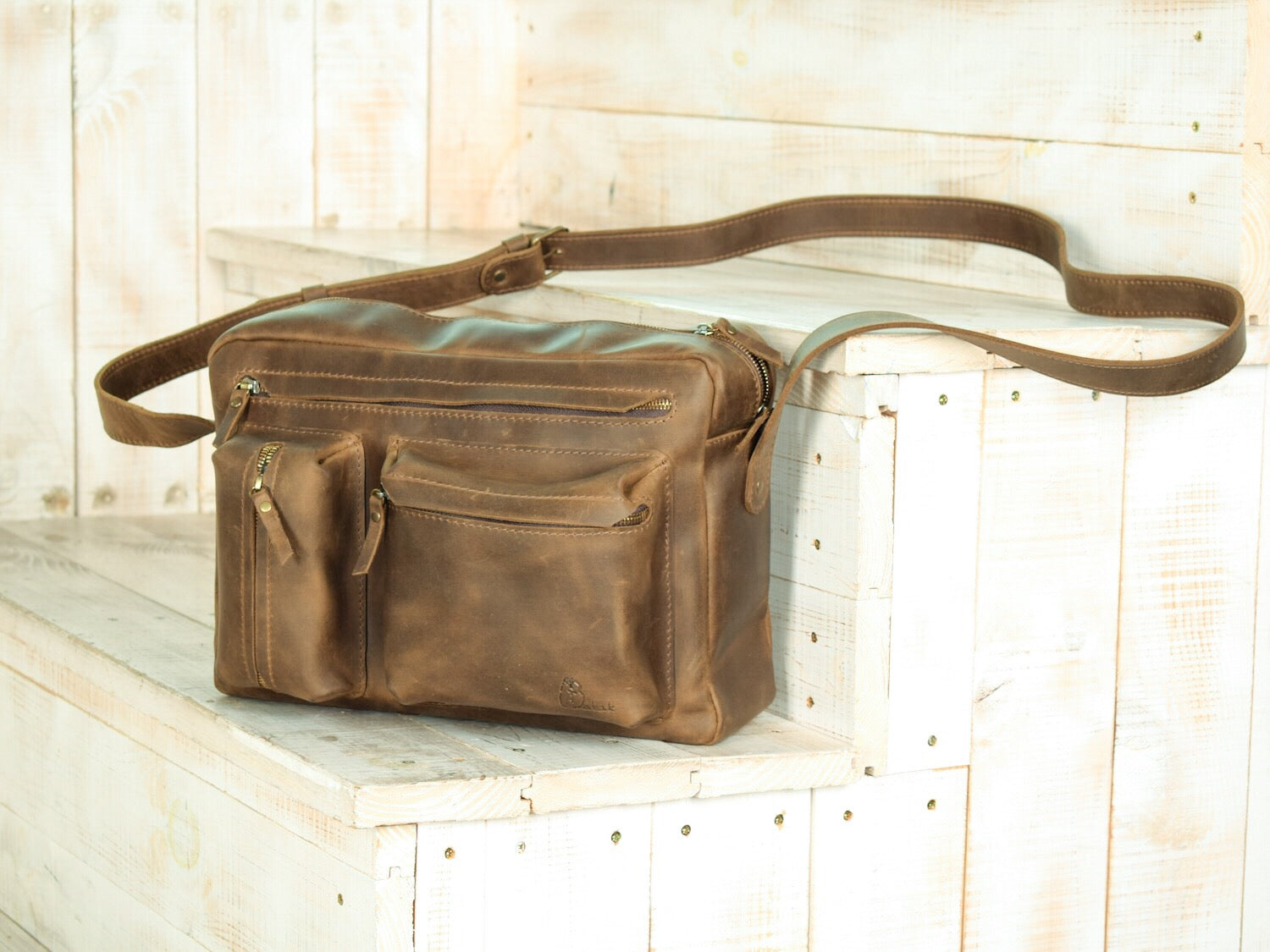 City Oliva leather bag