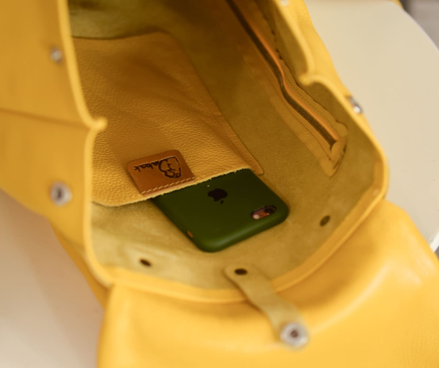 Leather backpack Trip Yellow-shine