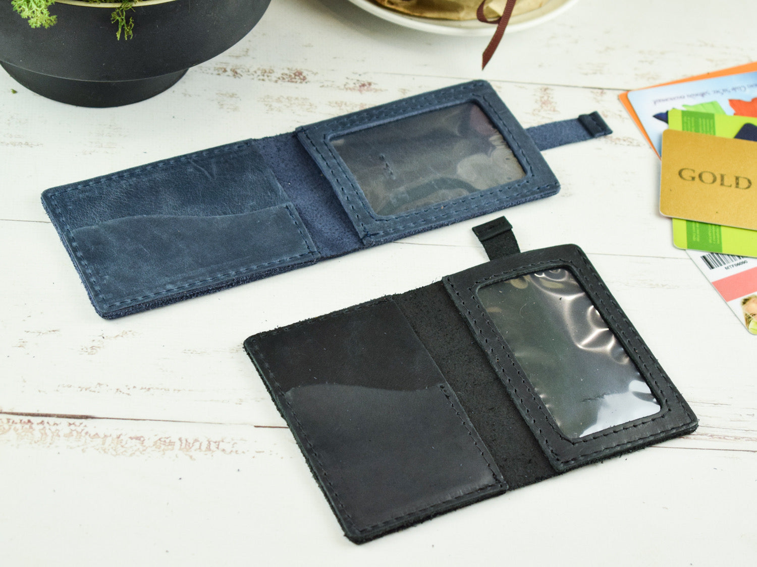 Leather cardholder