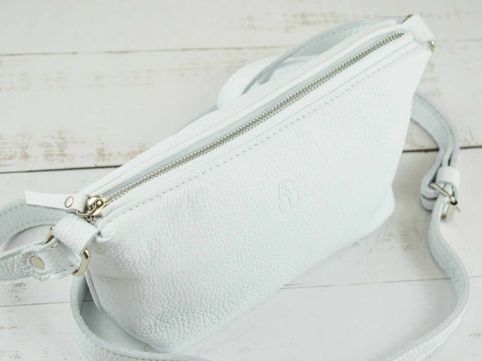 Leather bag Gracia White-shine