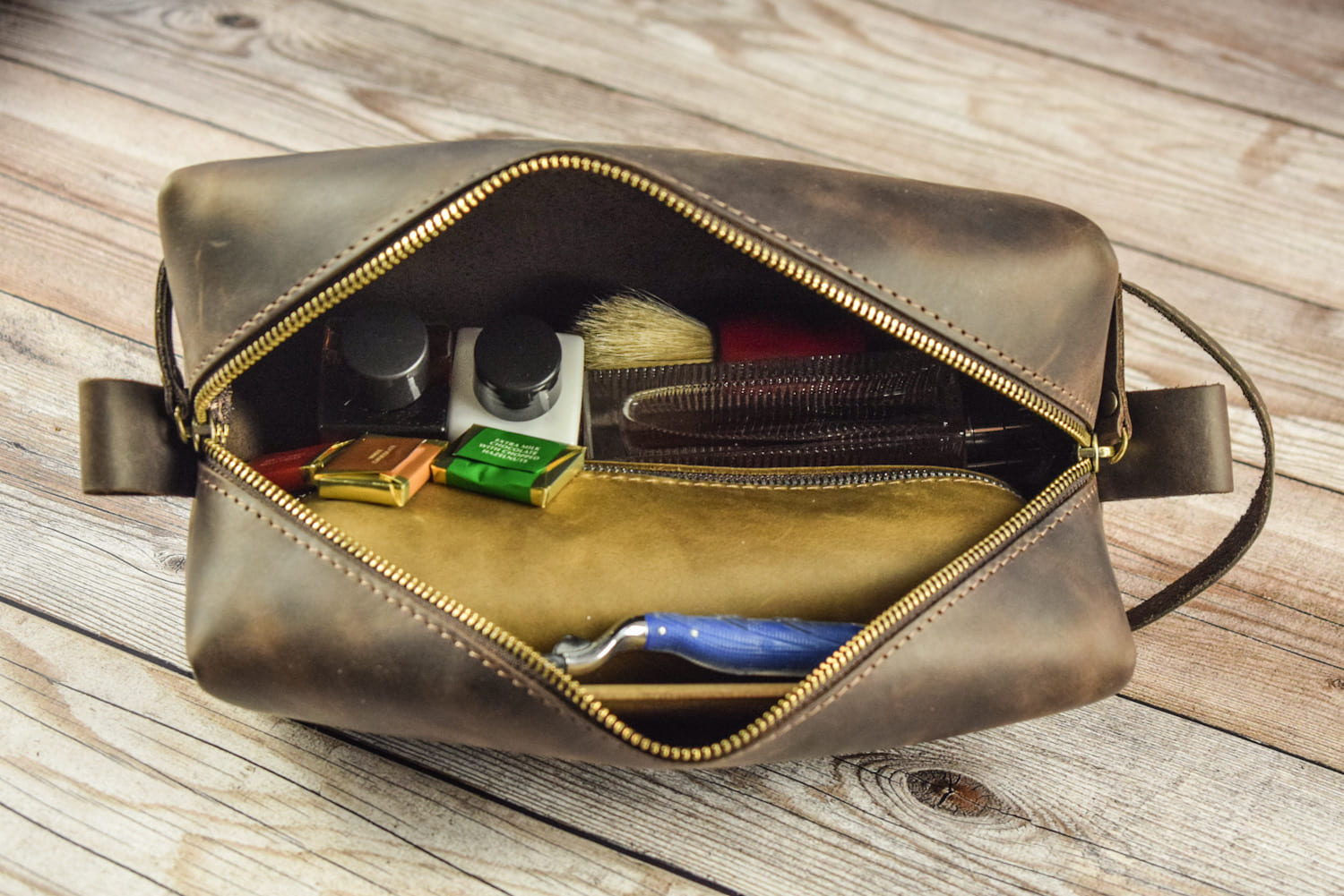 Vertical cosmetic bag in three sizes