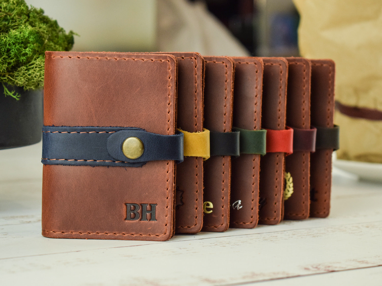 Cardholder with stripe