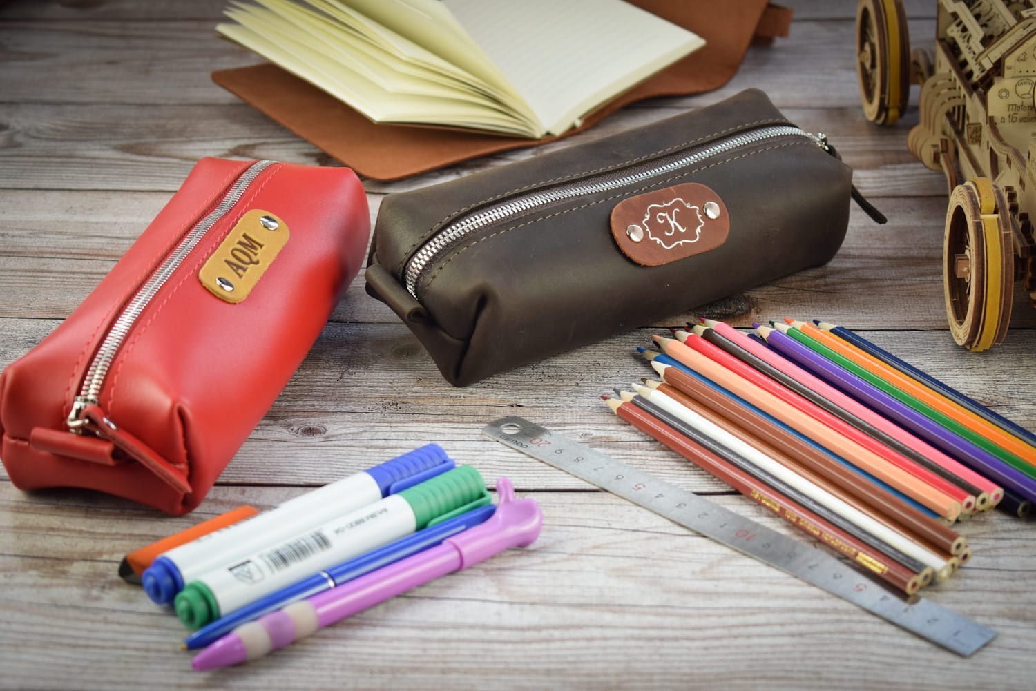 Leather pencil case with zipper 075 S/ 074 M
