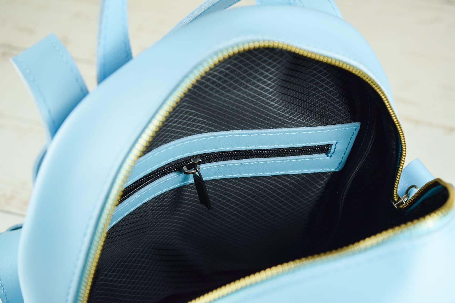 Leather backpack VISTA