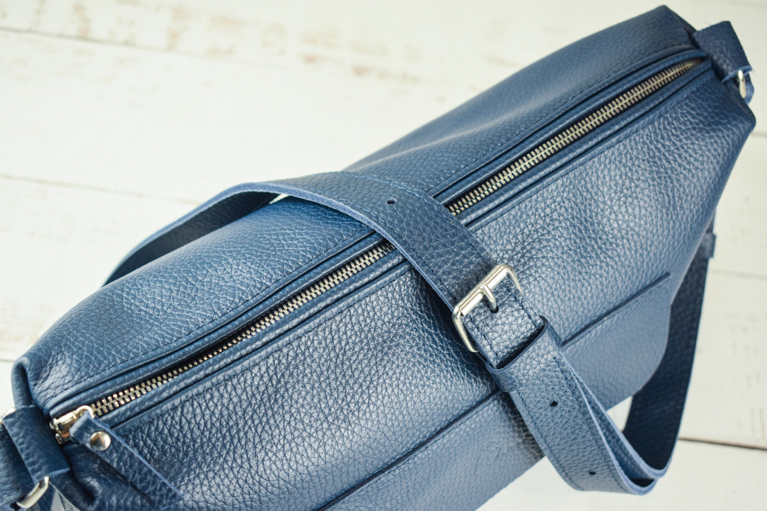 Cardamon Blue-shine leather bag