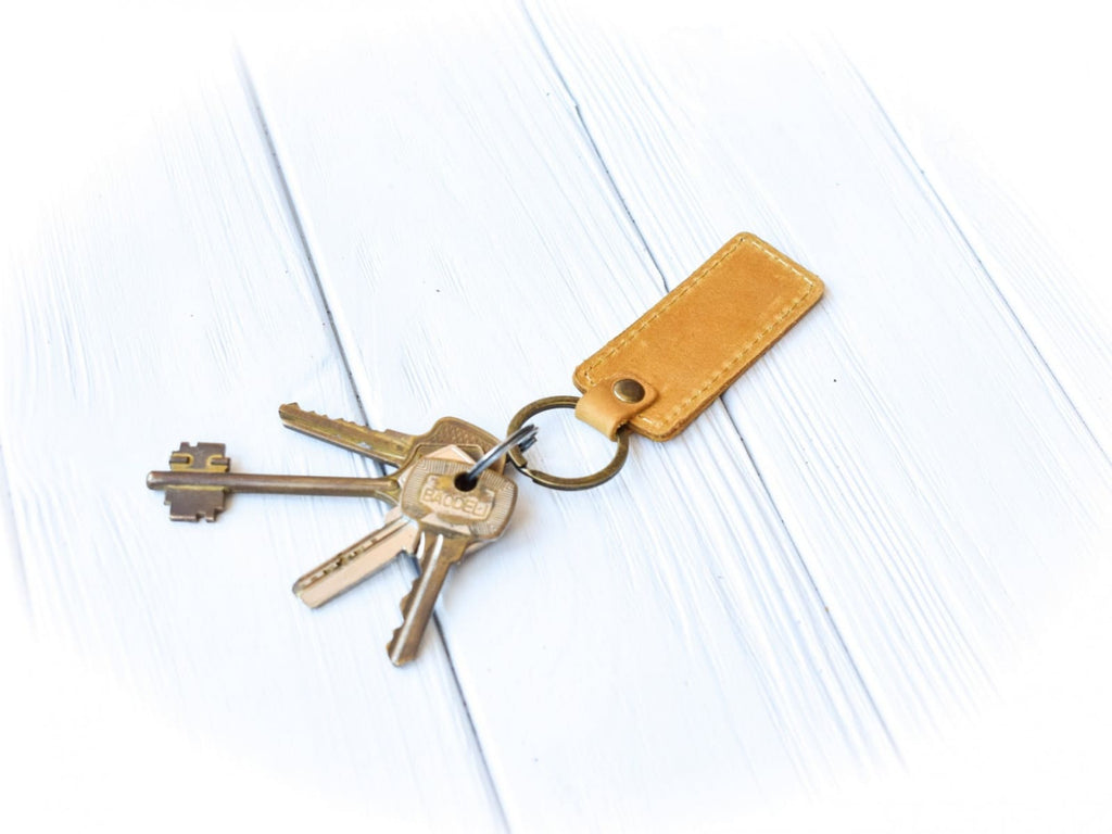 Rectangular leather keychain 94