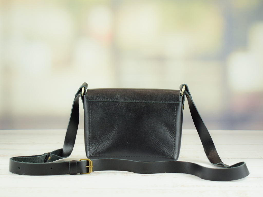 Kolibri + Black Bag