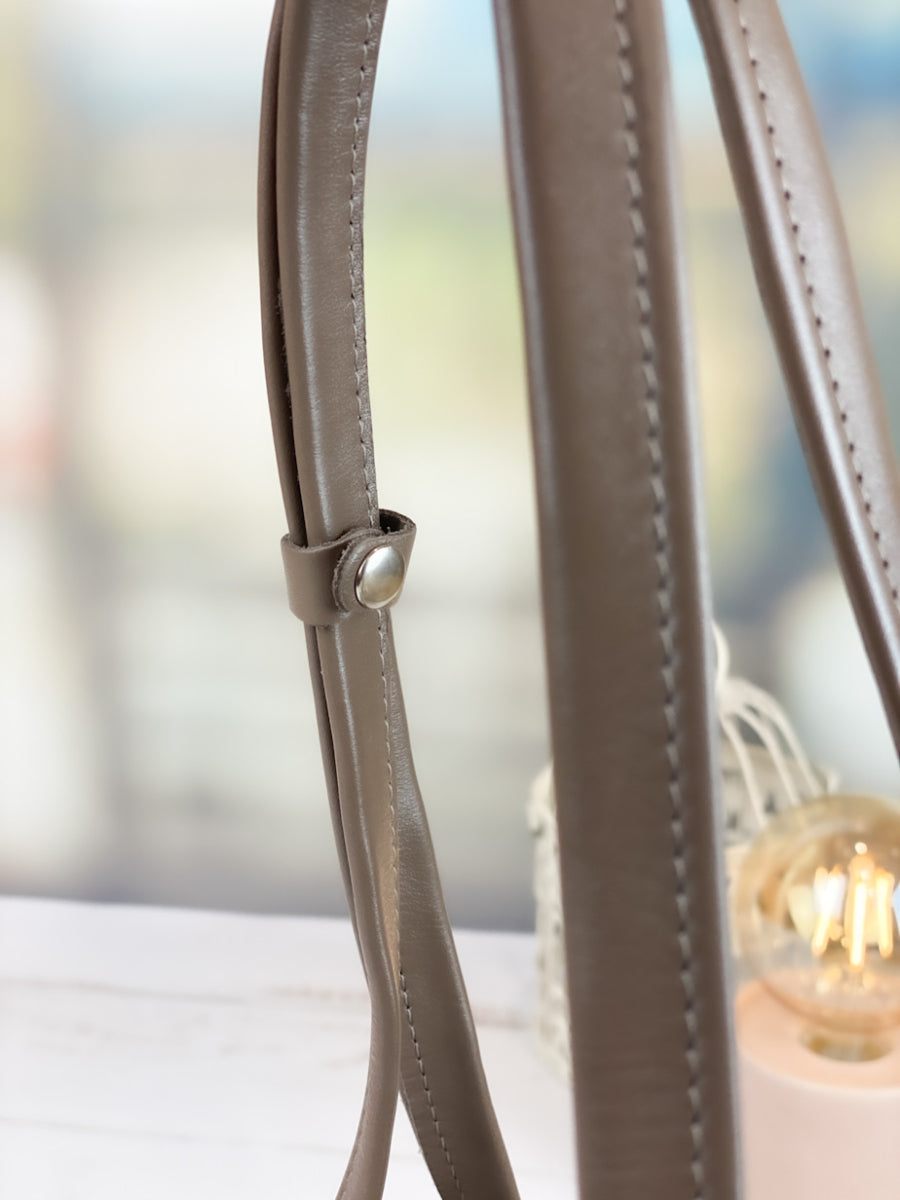 Patricia bag color Taupe