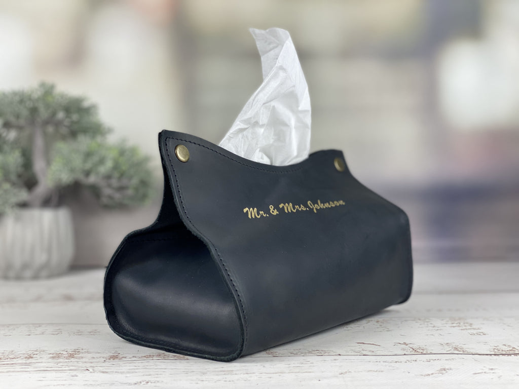 Toiletry bag L 084 + leather napkin holder