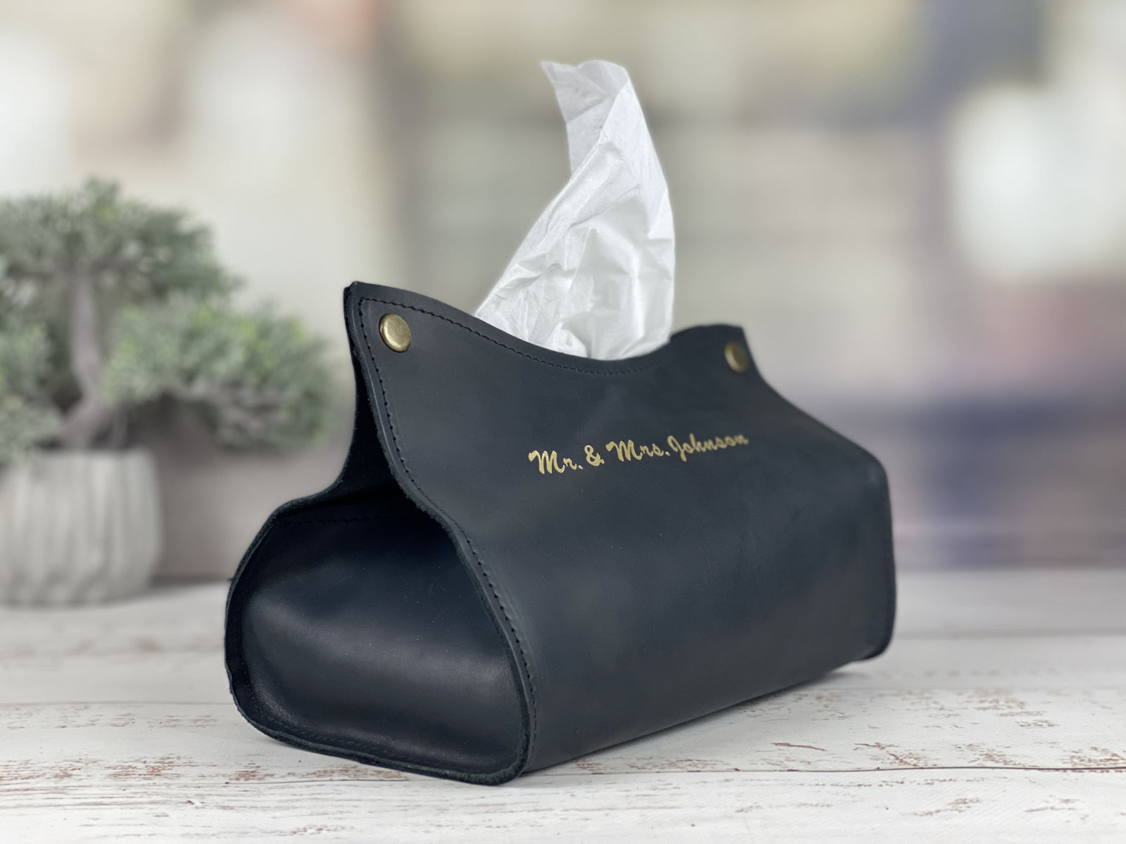 Toiletry bag L 084 + leather napkin holder